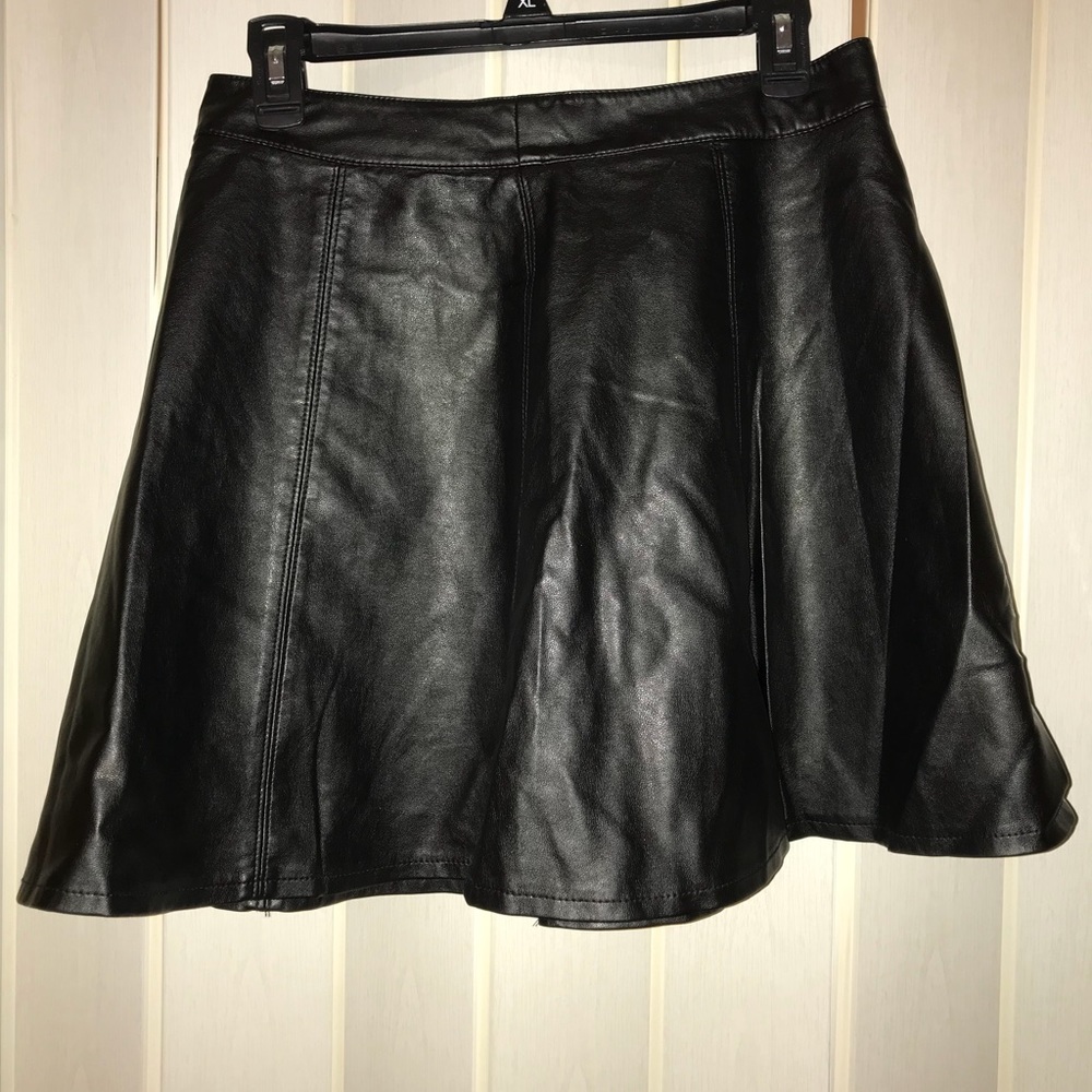 Women skirt